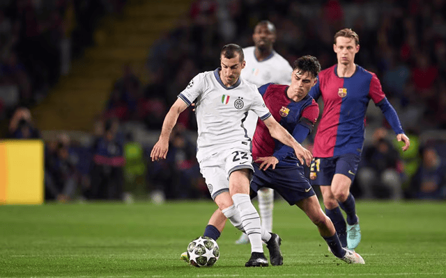 澳大利亚联赛天才后卫闪耀（澳洲联赛天才后卫大放异彩）