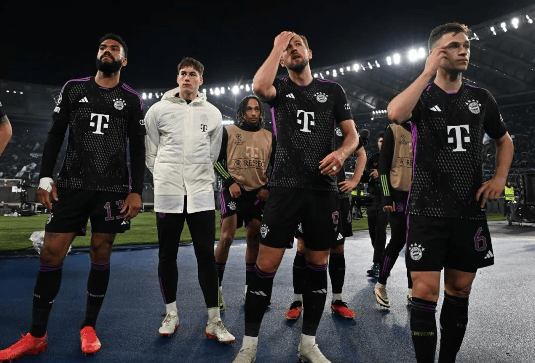 康宁汉姆前两场比赛均错失良机，本场命中关键中投率队取胜（前两战机会频失，康宁汉姆此役命中致胜中投率队获胜）