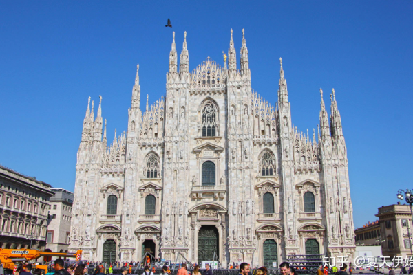 继姆巴佩之后，凯恩是本赛季第二位打入25球的五大联赛球员（凯恩成为本赛季五大联赛第二位打进25球的球员，仅次于姆巴佩）