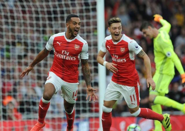 埃弗拉：希望英格兰球迷别再唱足球要回家了，感觉像是诅咒（埃弗拉劝英格兰球迷别再唱“足球回家”，称这像是一种诅咒）