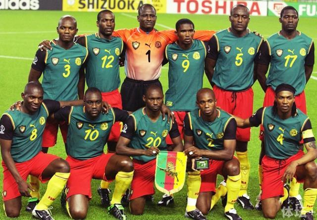 环足奖2025年最佳中场投票：贝林厄姆居首，佩德里位居次席（2025环足奖最佳中场票选：贝林厄姆领跑，佩德里第二）