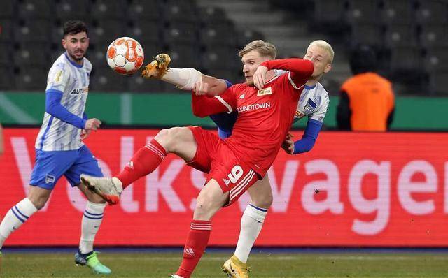 范戴克：外界的噪声不会改变什么，一切最终要靠在赛场上回应（范戴克：不理会外界杂音，用比赛说话）