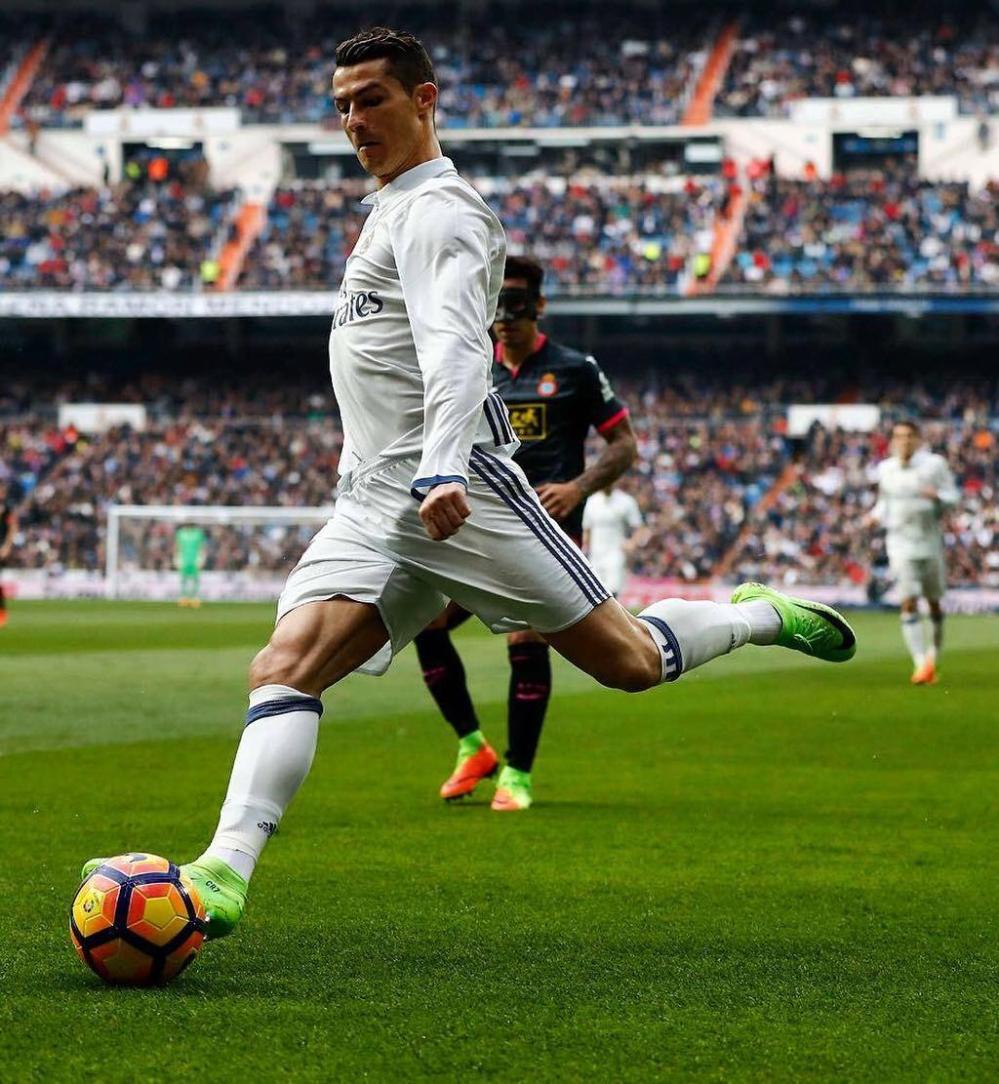 记者：迈阿密国际正在努力留下阿连德，目前双方在谈判（记者：迈阿密国际力争挽留阿连德，双方谈判进行中）