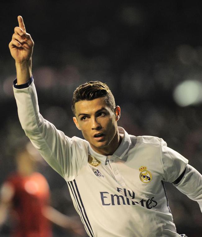 埃迪-豪：为德比战轮换？保持球员状态最好的方式是继续比赛（埃迪-豪谈德比轮换：保持球员状态的最佳方式是让他们持续出场）