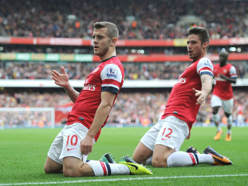 跟队：热那亚正在谈佩林，尤文询问利瓦科维奇的情况（随队记者：热那亚洽谈佩林，尤文打听利瓦科维奇情况）