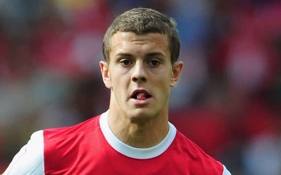 巴萨梅西进球助球队领先皇家社会（梅西破门，巴萨领先皇家社会）