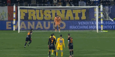 布朗：C罗不需要通过世界杯来证明什么，但大家希望看他捧杯（布朗：C罗无需靠世界杯证明自己，但球迷仍盼他捧起冠军奖杯）