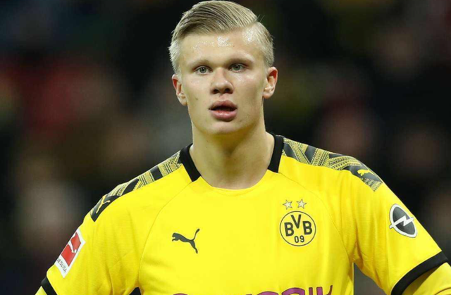 云南玉昆门将余鉴贤：希望下个赛季我能参加更多比赛（云南玉昆门将余鉴贤：盼下赛季获得更多出场机会）